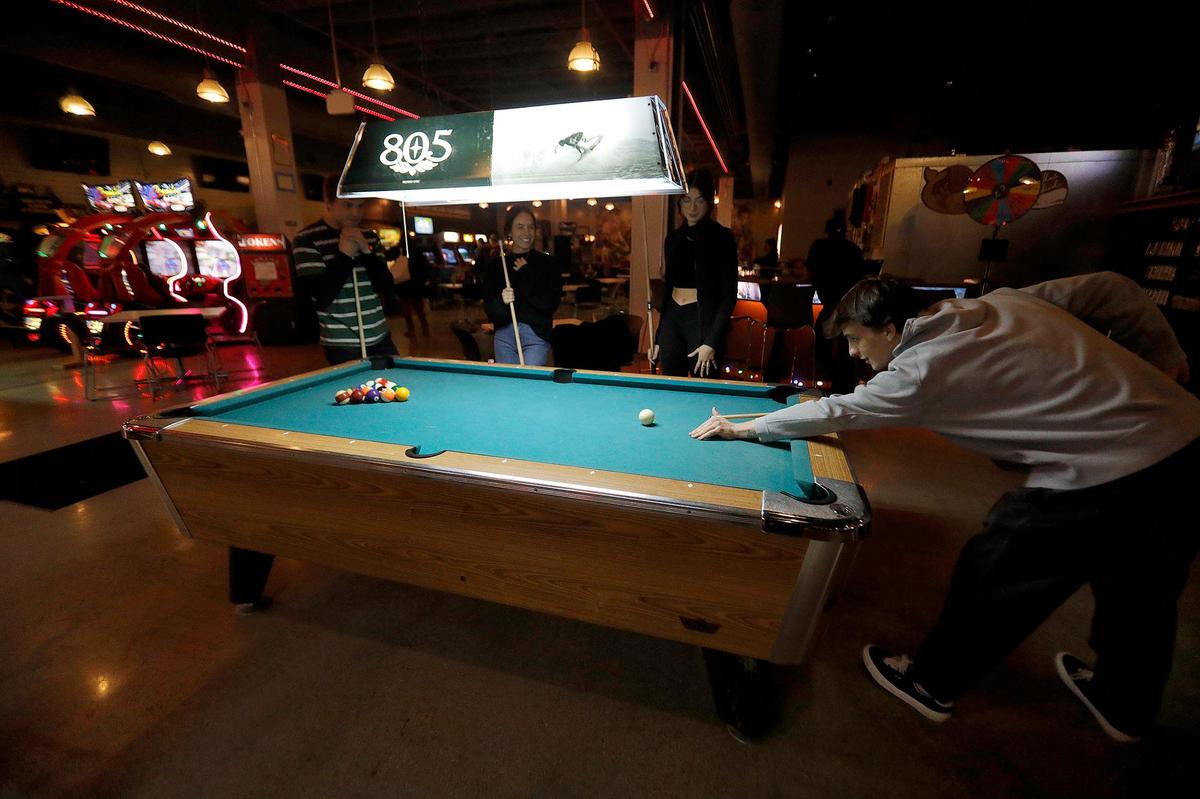 BA Start Arcade Bar has opened in downtown San Luis Obispo. The “barcade” offers food, drinks and a range of games for customers to enjoy.