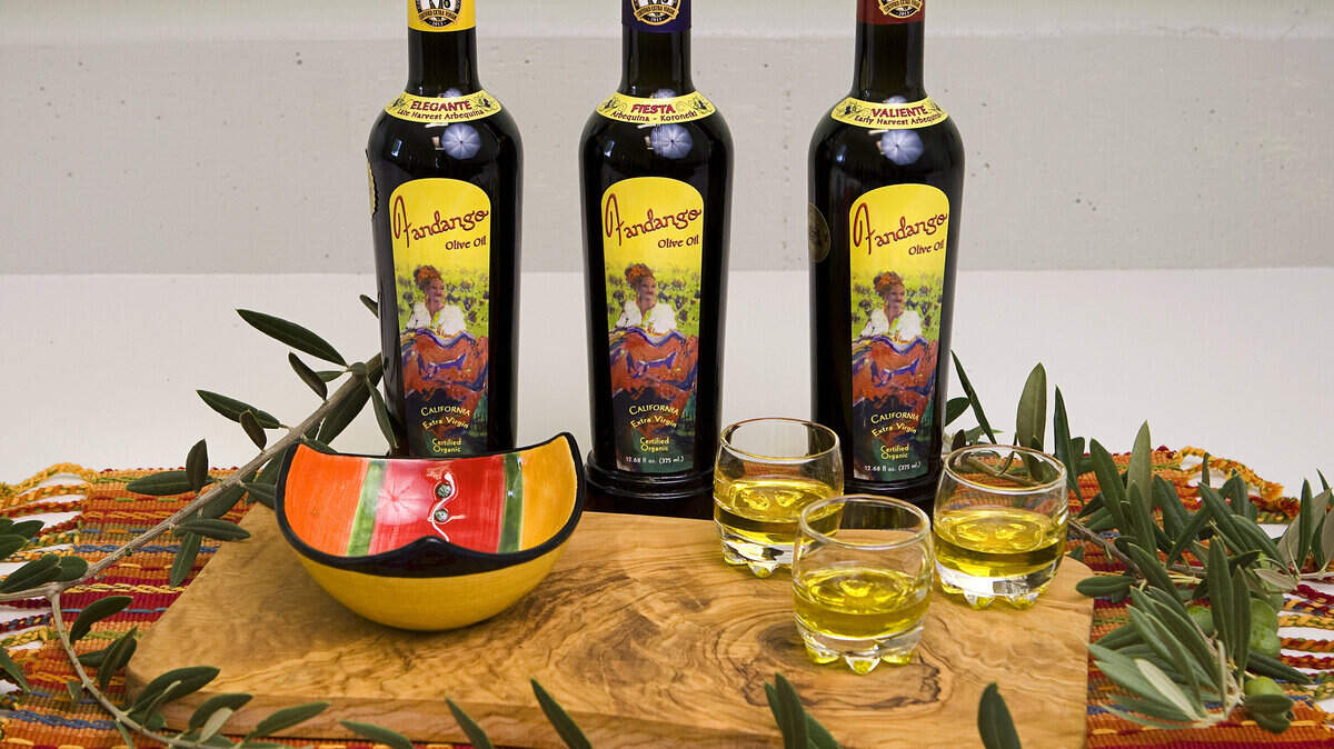 Fandango Olive Oil is available in three varieties: ‘Elegante,’ ‘Fiesta’ and ‘Valiente.’