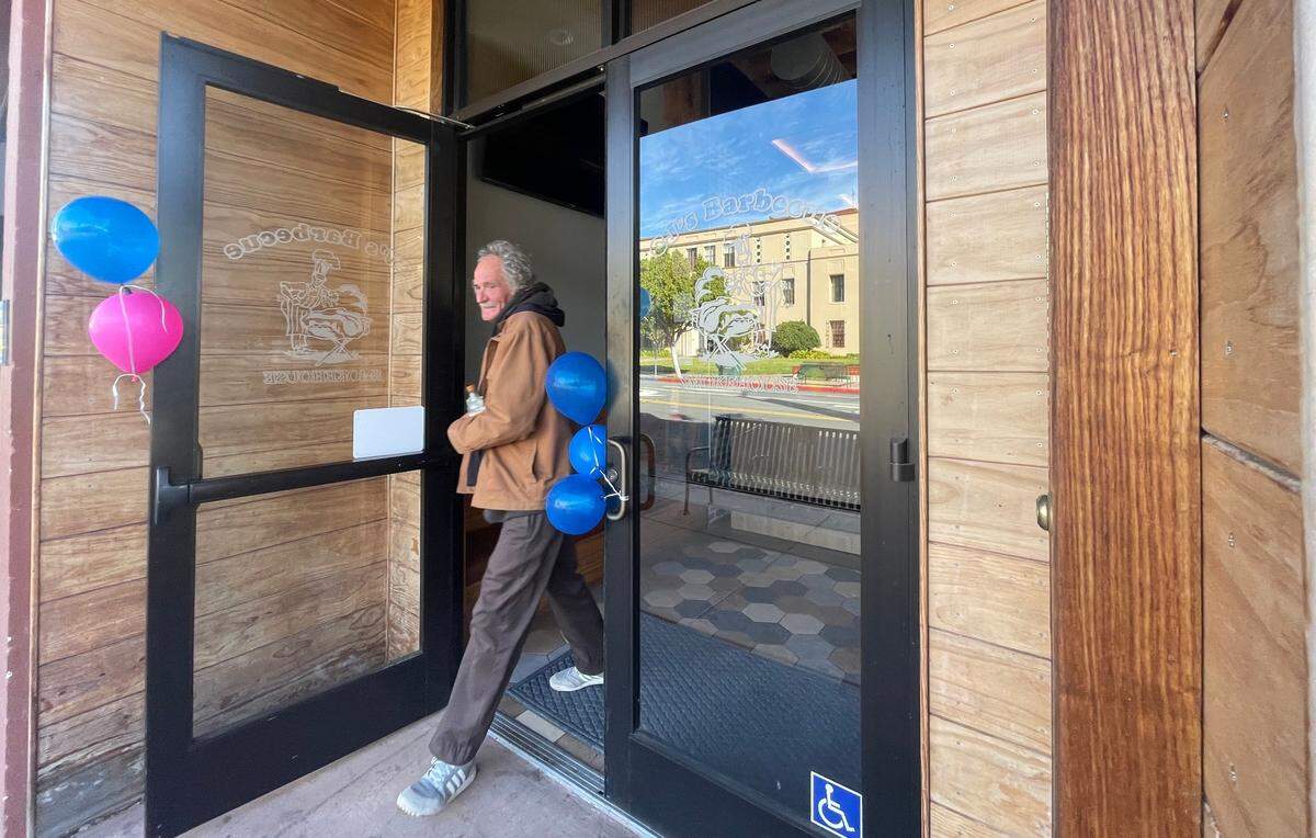 CJ’s BBQ restaurant opened in the former Mo’s Smokehouse BBQ space in downtown San Luis Obispo in January 2025.