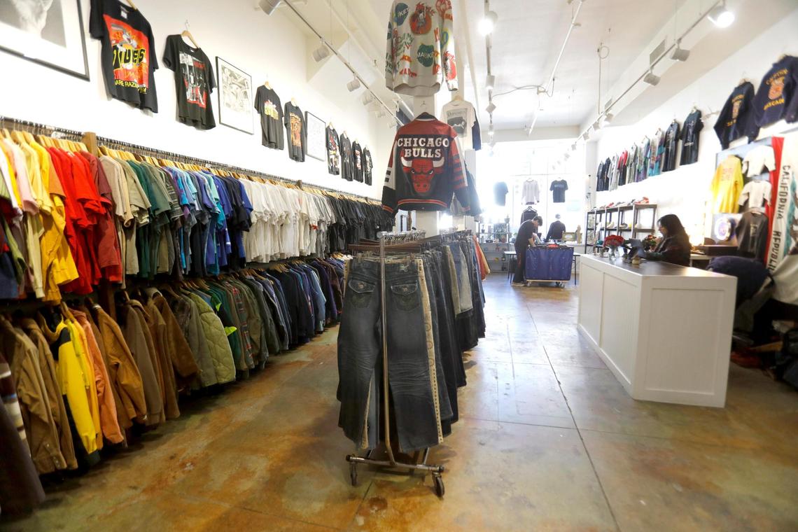 Mysteri Vintage is located on Broad Street in San Luis Obispo. Vintage shops in downtown SLO buy and sell high-quality secondhand clothing and accessories.