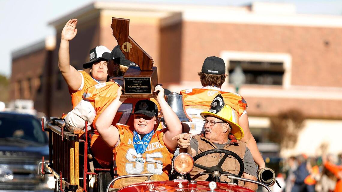 Parade celebrates Atascadero’s state champion athletes