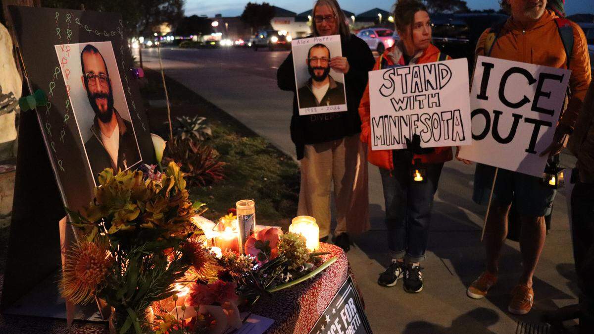 All four corners of Los Osos Valley Road and South Bay Boulevard in Los Osos were taken over by a vigil for Alex Pretti, the second person killed by federal immigration officers in Minneapolis in a month, on Jan. 26, 2026. Attendees honored the Minnesota man’s life and called for accountability from ICE.