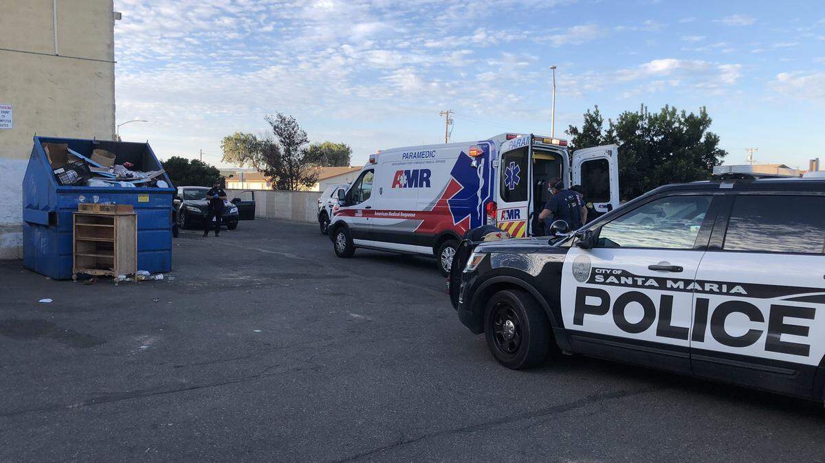 Santa Maria Police Department investigating a stabbing near the intersection of Battles Road and Lincoln Street on Nov. 1, 2020.