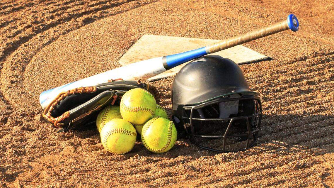 Coast Union softball routs Maricopa, stays perfect in CVL