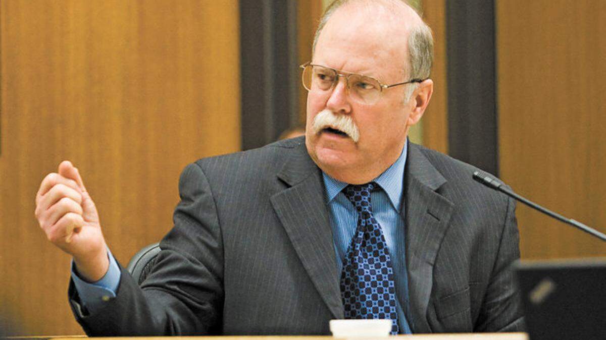 Philip Thomas Hanes of Templeton testifies Thursday, Dec. 18, 2014, in San Luis Obispo Superior Court. He is being tried for murder in the stabbing death of his girlfriend, Tina Maria Beddow.