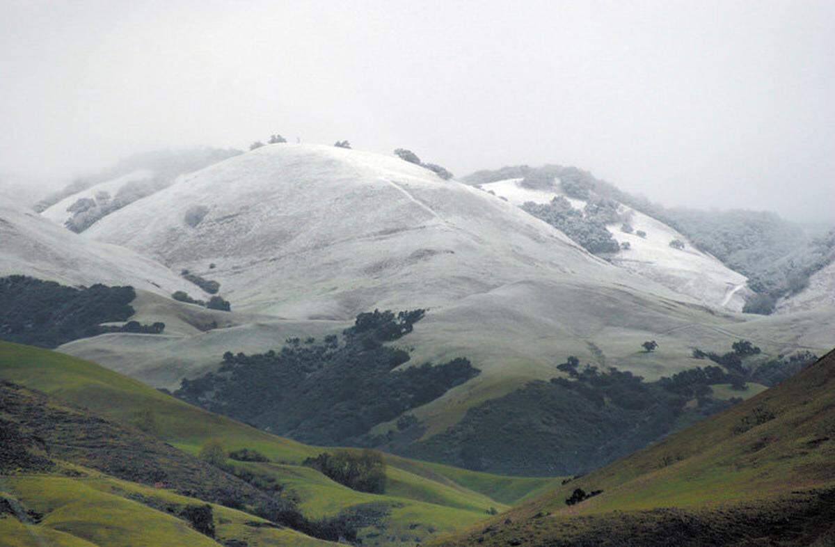 March 11, 2006: A layer of snow covers the Santa Lucia Range, as seen from Orcutt Road east of San Luis Obispo.