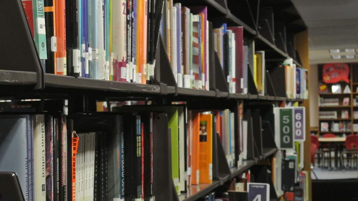 SLO County’s libraries invite kids to join their summer reading challenge for the chance to win prizes.