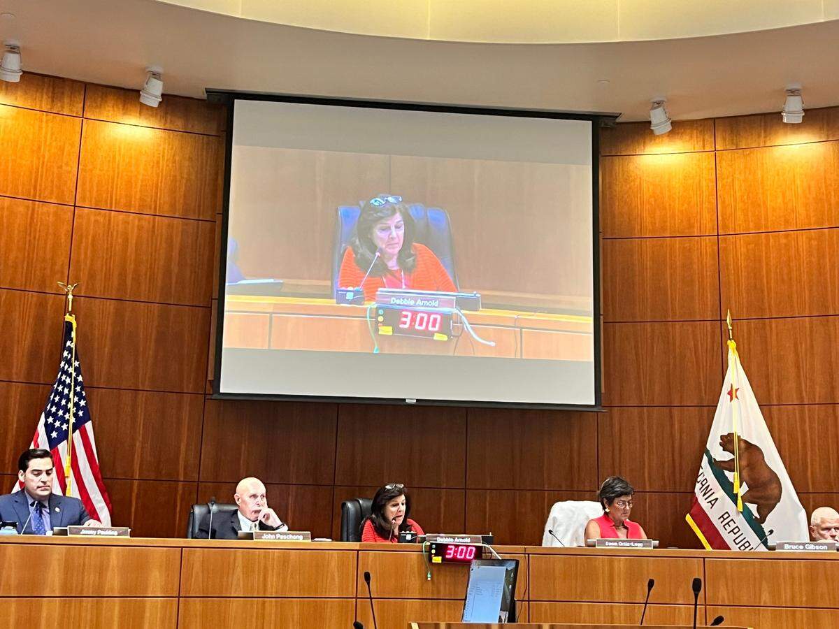 The San Luis Obispo County Board of Supervisors approved a new contract with Dominion Voting System on July 10, 2024, despite continued misinformation from Supervisor Debbie Arnold regarding machine safety.