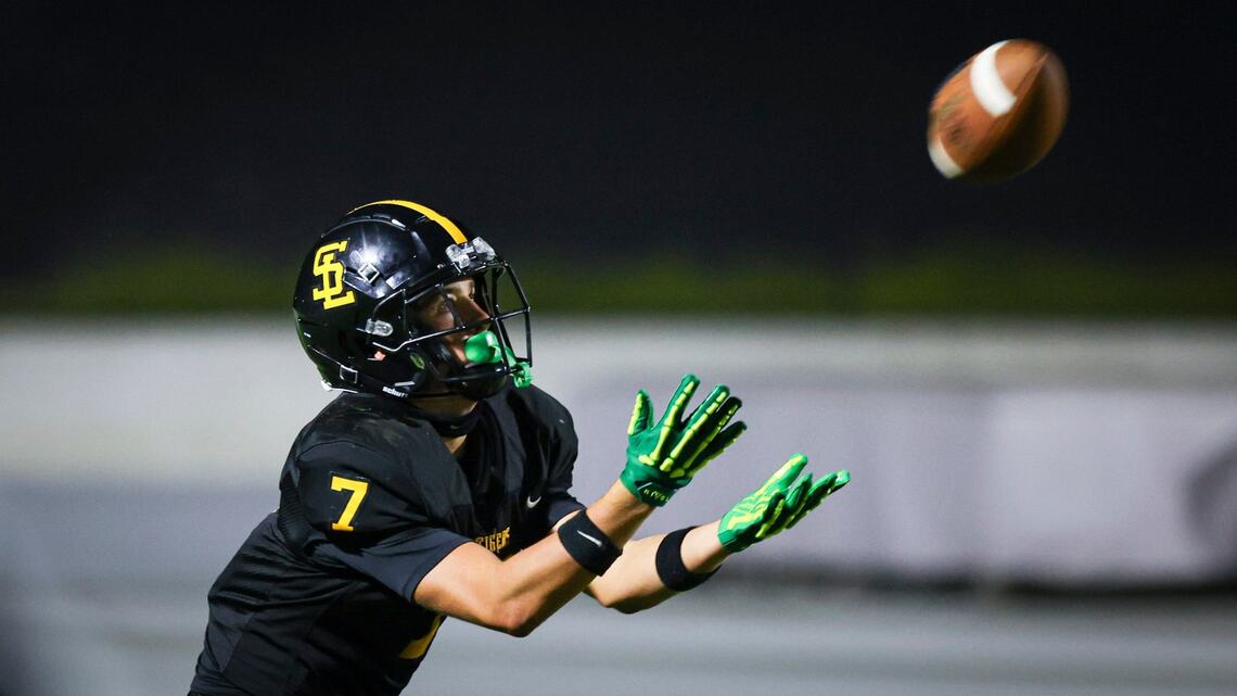 High school football kicks off with wins for SLO, Morro Bay, Arroyo Grande and Templeton