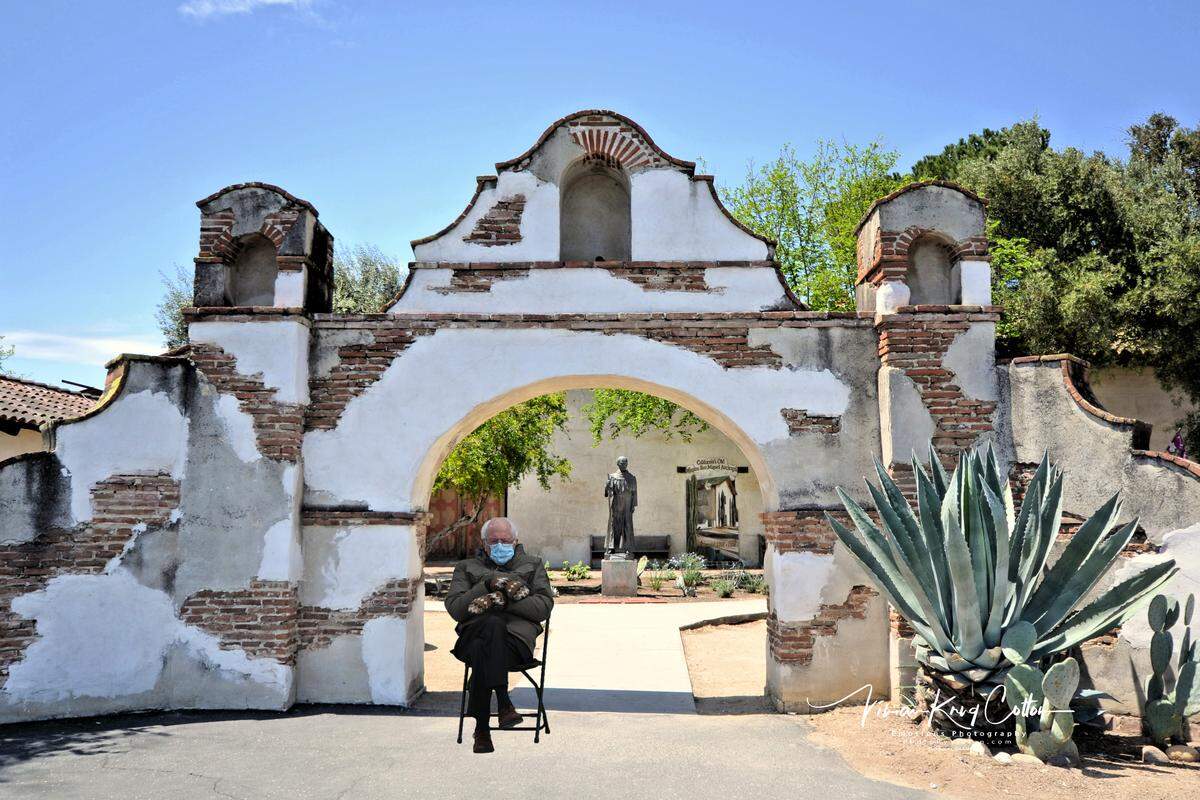 Sanders at the Mission San Miguel Arcángel San Miguel.