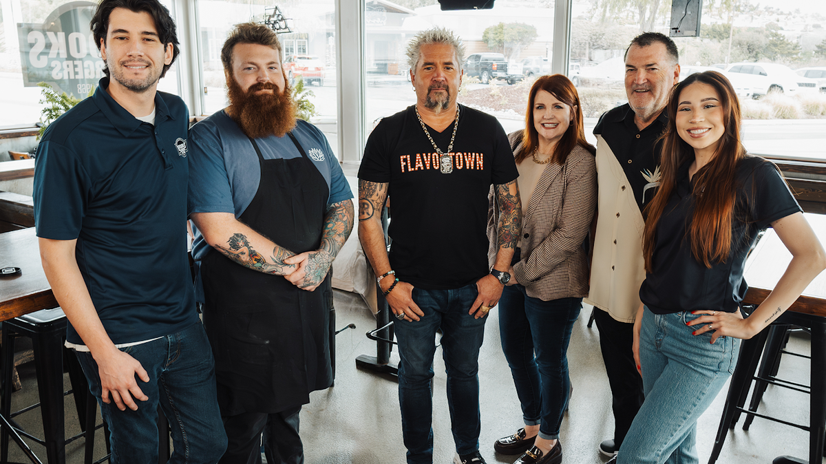 SLO County burger joint to appear on ‘Diners, Drive-ins and Dives.’ What did Guy Fieri eat?