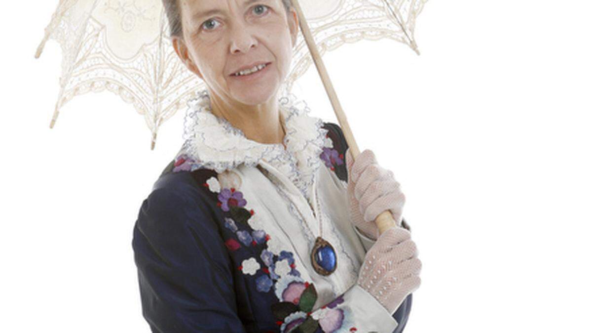 Karen Harris plays Phoebe Apperson Hearst in a show that tells the story of the powerful philanthropist who was the mother of William Randoph Hearst.
David Middlecamp
9-16-2015