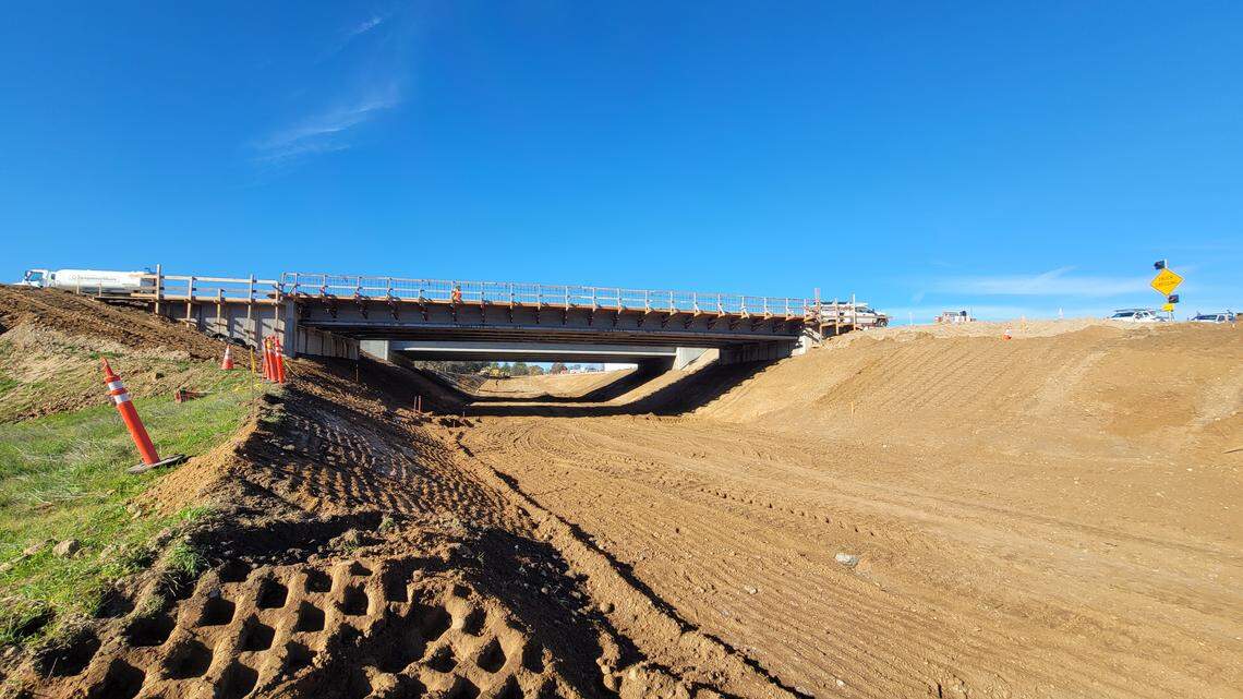 Caltrans is building a new underpass beneath Highway 101, where it intersects with Wellsona Road, near the San Paso Truck Stop between Paso Robles and San Miguel.