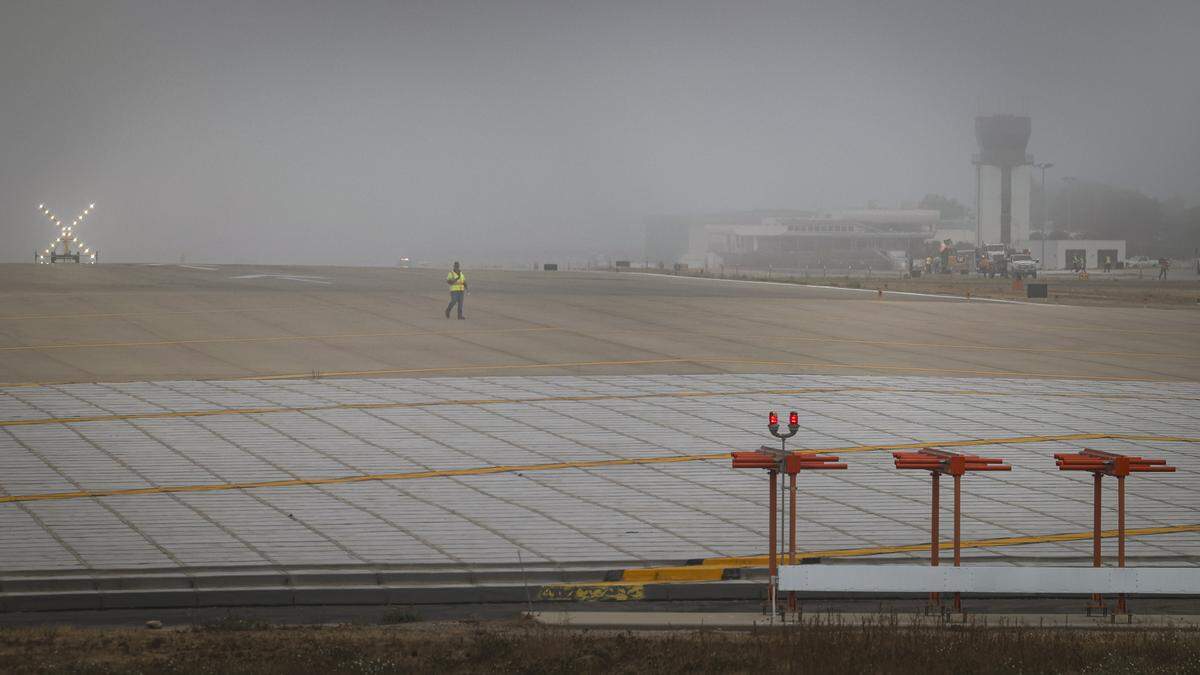 San Luis Obispo County Regional Airport is temporarily closed for 55 hours until Wednesday at 2 p.m. to build taxiway improvements. Runway has a large X beacon on it, seen here on Sept. 22, 2025.