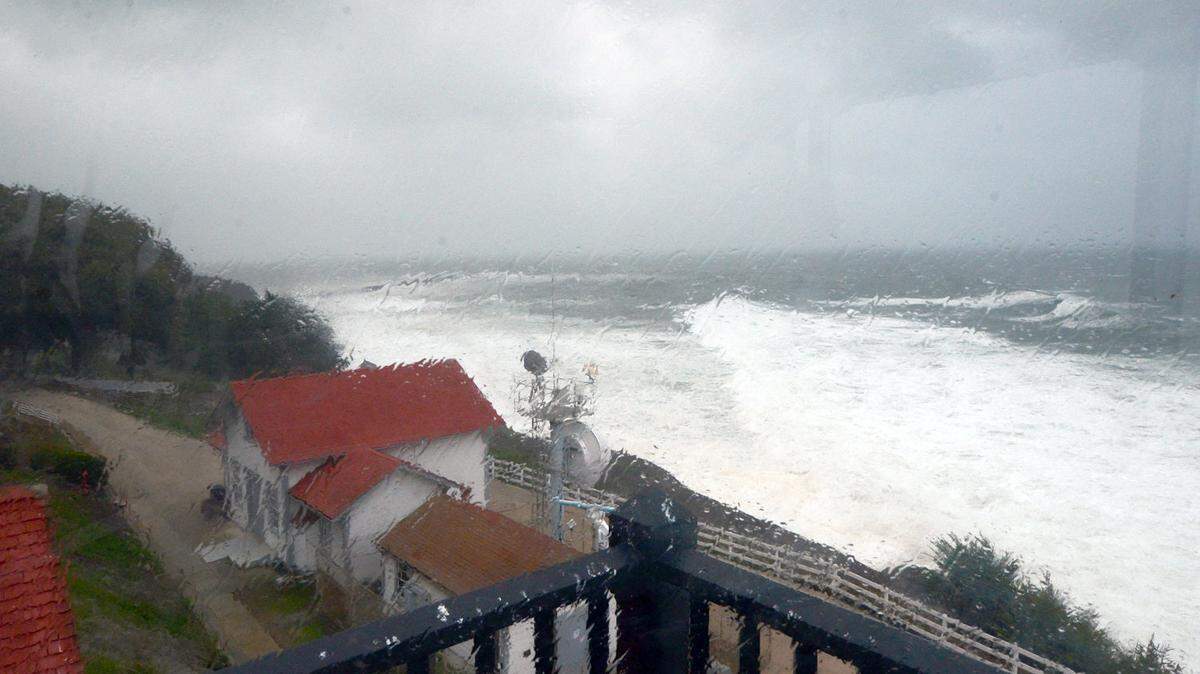 A February 2014 storm swamped Point San Luis Lighthouse.