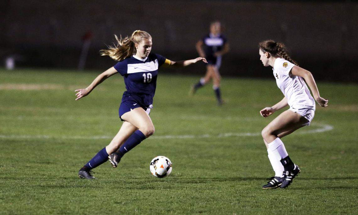 Arroyo Grande High School junior Allie Palangi dribbles the ball during a Jan. 16 game against SLO High in 2018.
