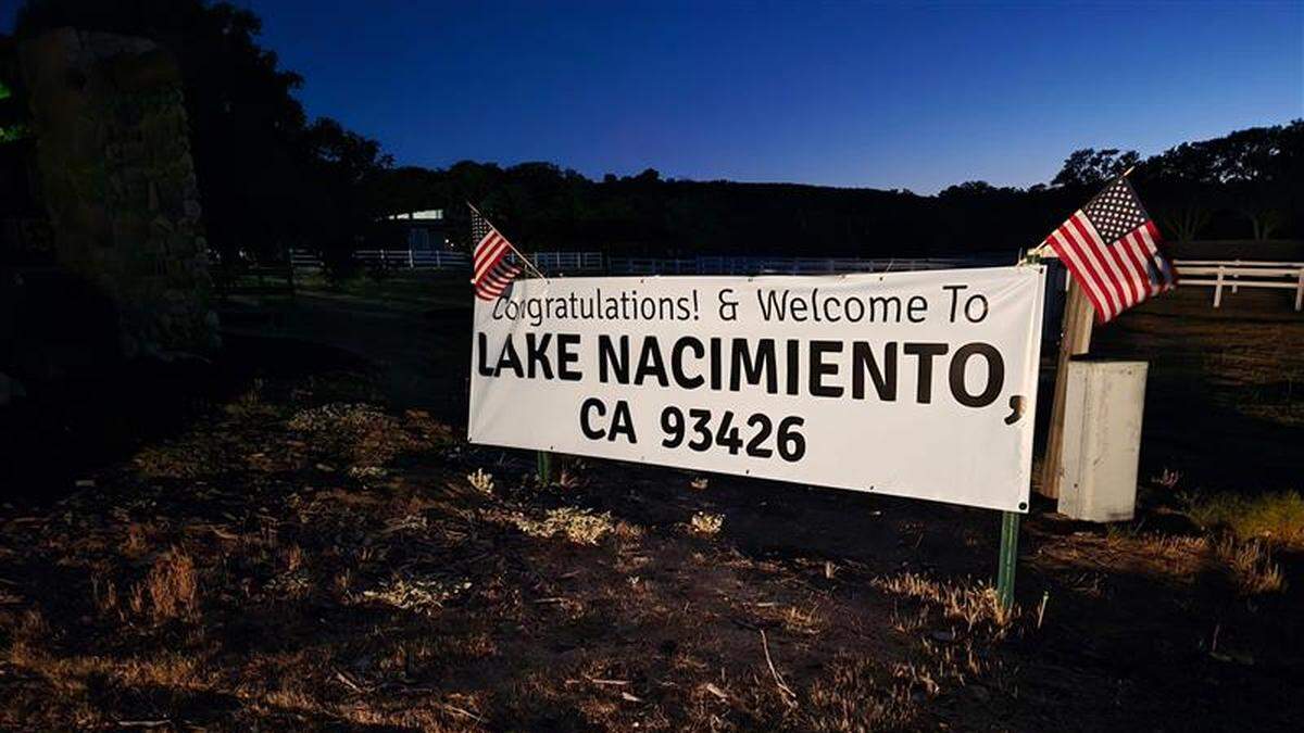 Lake Nacimiento and the surrounding area has been recognized as an official community with a unique ZIP code by the U.S. Postal Service.