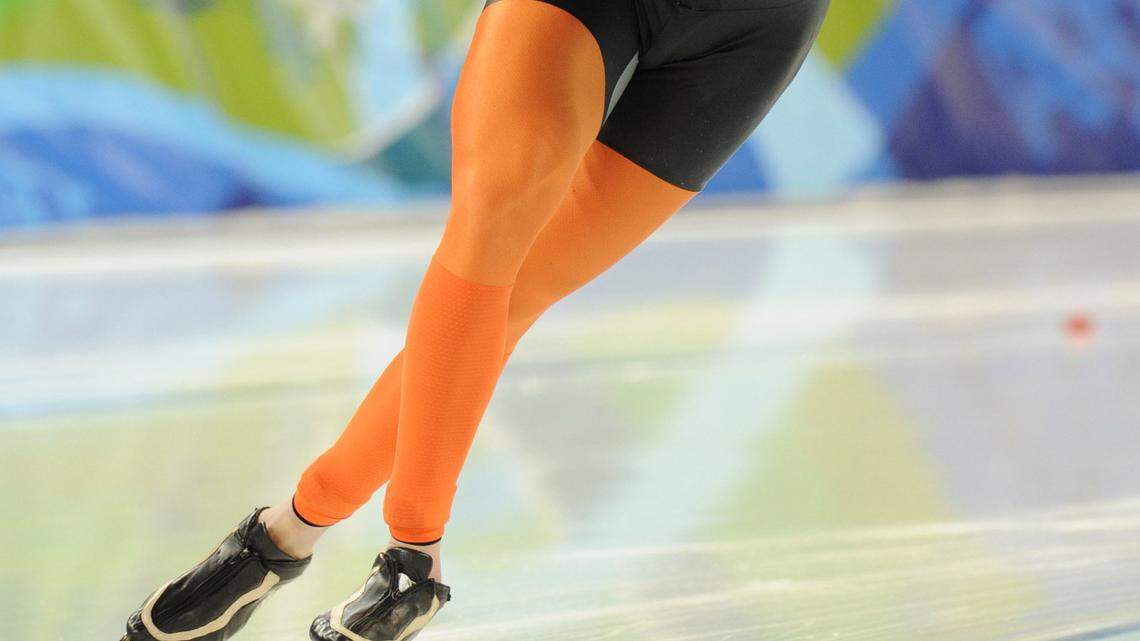 Dutch speedskater disqualified after setting Olympic record