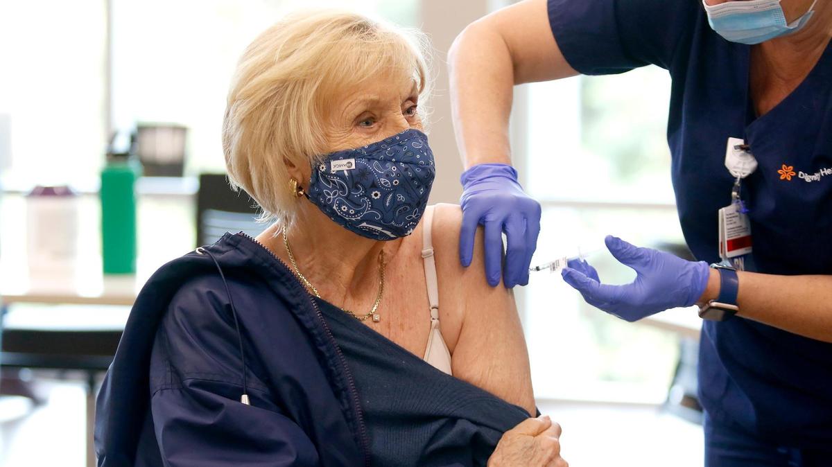 Ilse Bertrem of Arroyo Grande receives the COVID-19 vaccine at French Hospital Medical Center in San Luis Obispo. The San Luis Obispo County Public Health Department will begin administering vaccines to child care workers, teachers and school staff.
