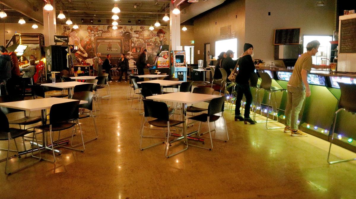 BA Start Arcade Bar has opened in downtown San Luis Obispo. The “barcade” offers food, drinks and a range of games for customers to enjoy.