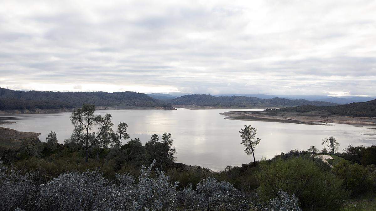 Lake Nacimiento and the surrounding area has been recognized as an official community with a unique ZIP code by the U.S. Postal Service.