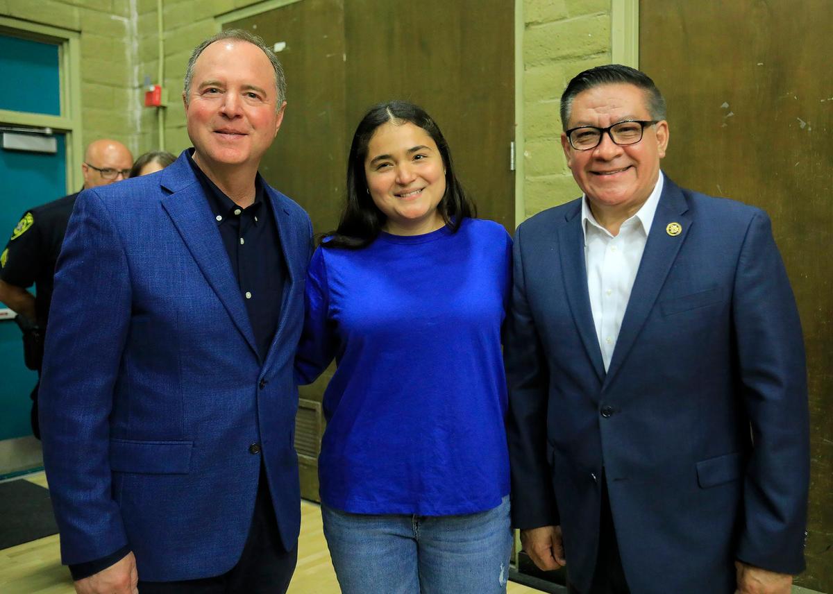 Sen. Adam Schiff and Rep. Salud Carbajal pose with Cuesta College student body president Lucia Landeros following a town hall meeting at Cuesta’s San Luis Obispo campus on April 22, 2025. (Laura Dickinson)