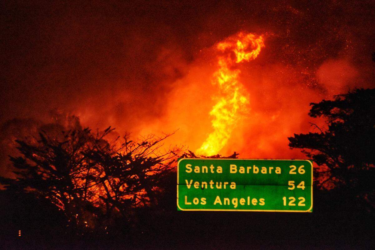 Having jumped the four lanes of Highway 101, the Alisal Fire continues to burn early Tuesday morning along the Gaviota Coast. The fire had grown to 6,000 acres and was 0% contained as of 7 a.m. Tuesday, Oct. 12, 2021.