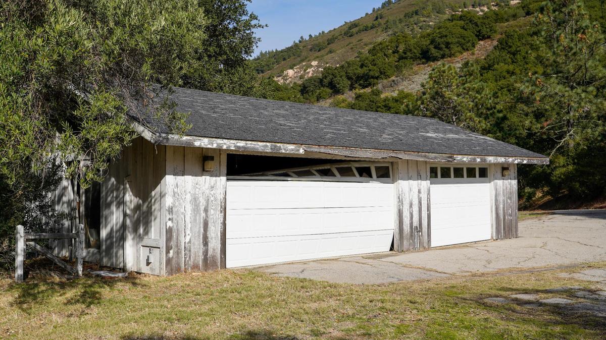 3544 Vista Del Ciudad sits more than 1,600 feet above sea level and overlooks the Cuesta Grade, San Luis Obispo and Morro Bay Friday, Dec. 13, 2024. Originally constructed in 1951 by Alex Madonna, the property was at the core of a manslaughter trial that grabbed local and international headlines for more than a year the same year it was built.