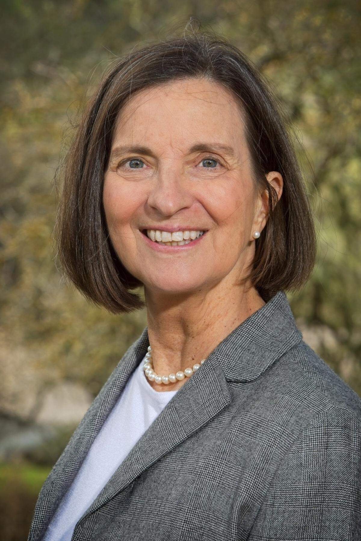 Angela Hollander is running for a seat on the Paso Robles Joint Unified School District Board of Education.