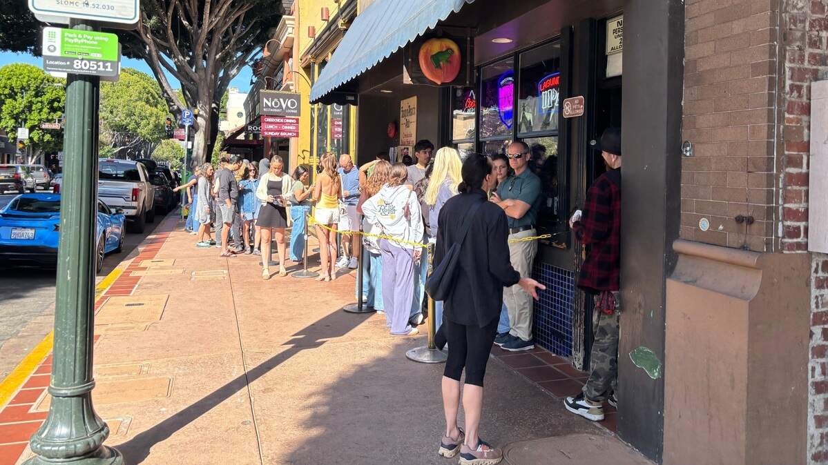 Cal Poly graduates and family visited the bars in downtown San Luis Obispo before the graduation ceremonies on June 14, 2025.