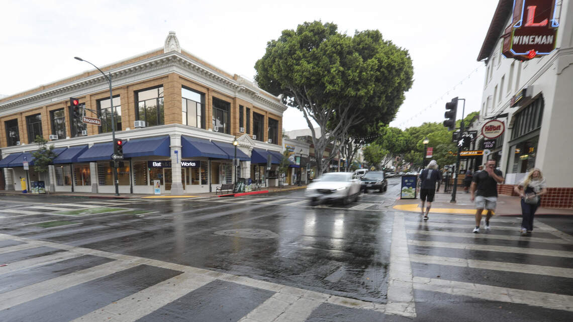 Rain, possible thunderstorms move into SLO County amid sweltering heat wave