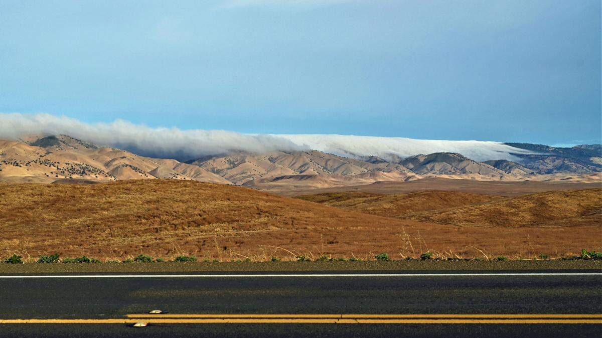 A deep marine layer over the Chalk Buttes Mountain Range near Highway 33.