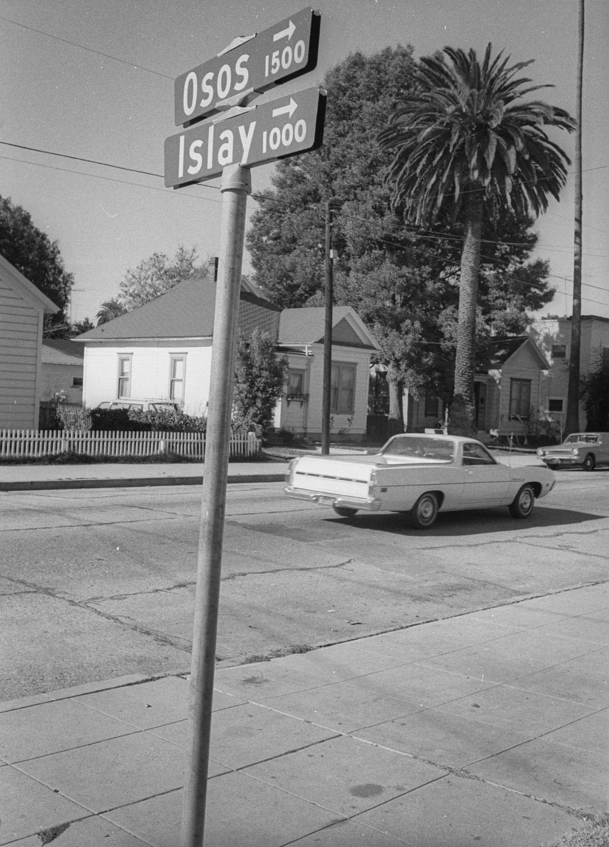 This photo from Dec. 1, 1971, shows an incorrectly installed street sign at the corner of Osos and Islay streets. This was the brown-and-white sign with the Series E font that was prior to the current calligraphic signs.