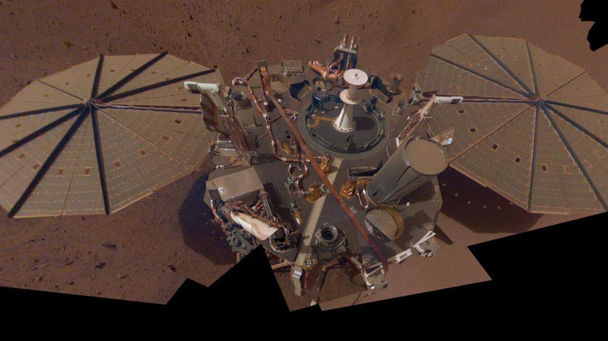 The InSight spacecraft took a dusty selfie showing the layer covering the solar panels, which were manufactured in Goleta by Northrop Grumman.