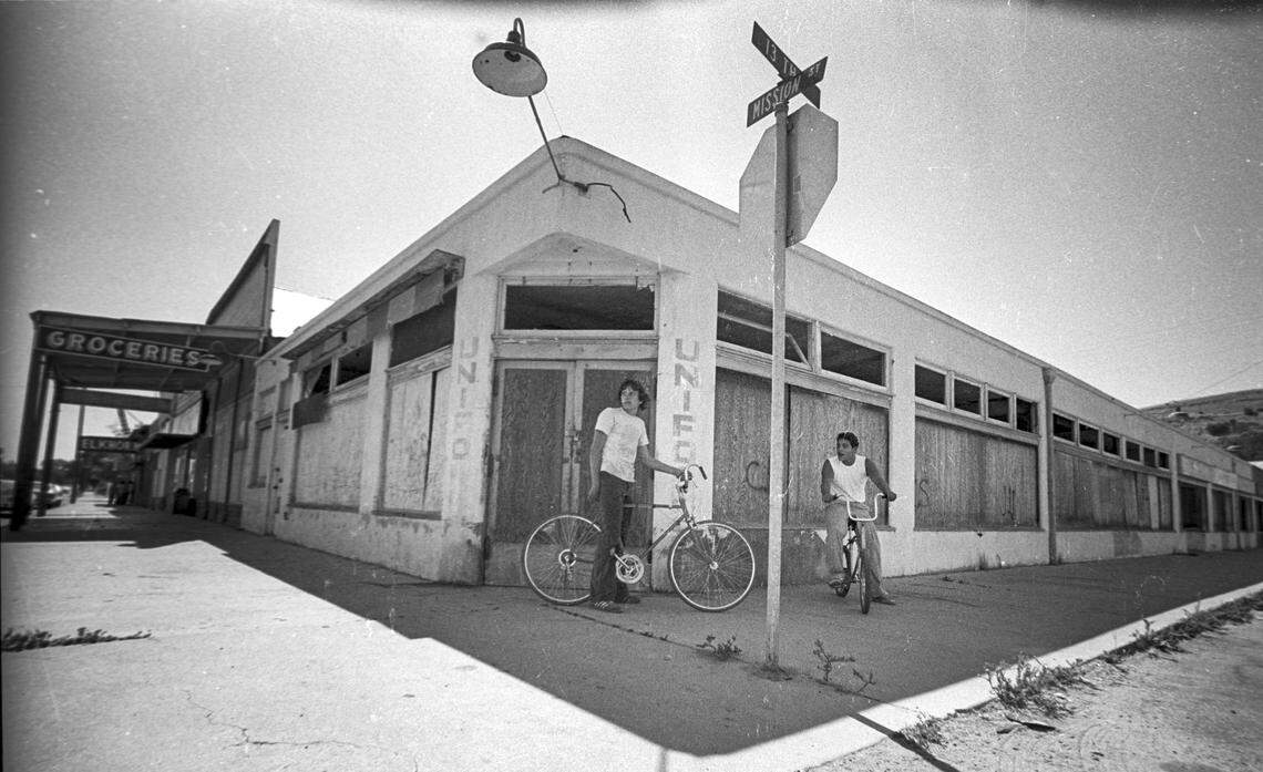 A boarded up store at the corner of 13th and Mission streets in San Miguel on Sept. 19, 1980.