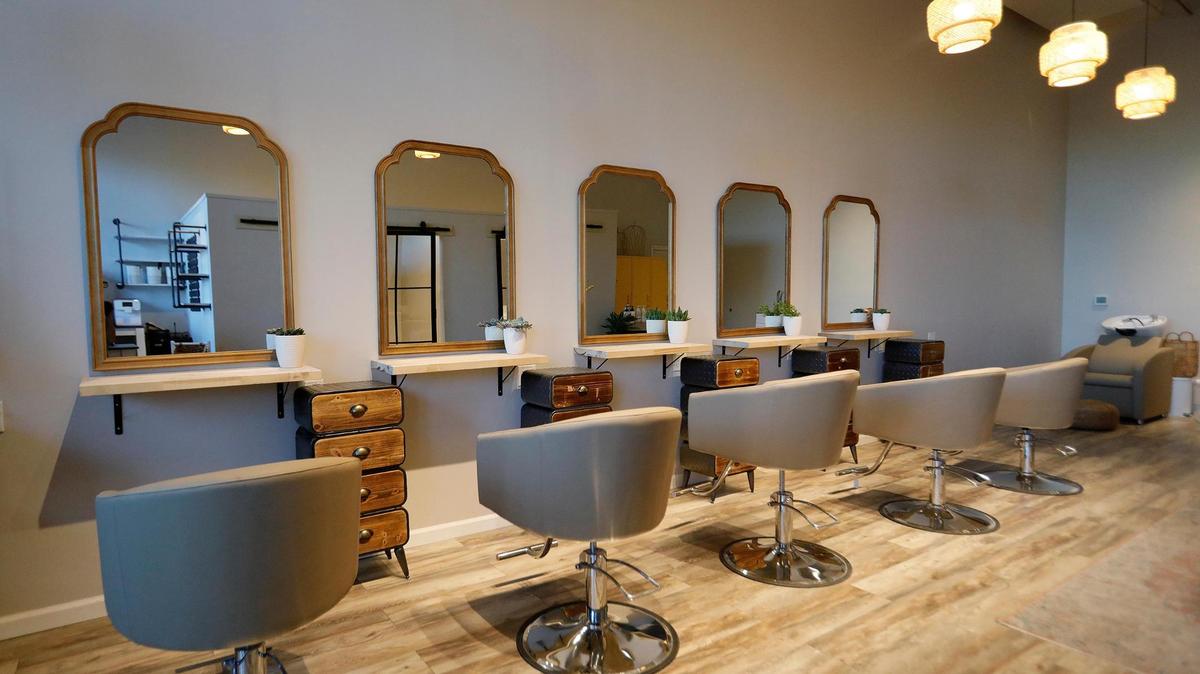 Hairstylist and business owner Sarah Strugis has opened The Wandering Blonde hair salon in Atascadero, San Luis Obispo County, California in December 2022. The salon offers hair, skin and pedicure services to clients.