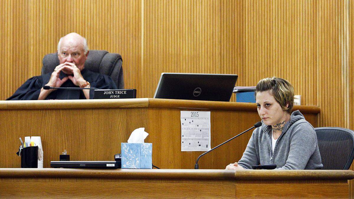 Judge John Trice, left, listens during the testimony of Ashley Moss during the Thomas Yanaga murder trial Wednesday, Sept. 9, 2015.