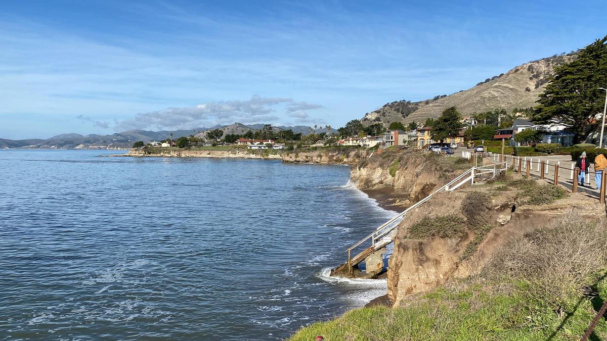 King tides sent surf crashing against the bluffs and sea walls in Shell Beach in this view from Montecito Avenue on Jan. 3, 2022. This was at 10:25 a.m. a few minutes after the peak high tide of 6.95 feet at 9:27 a.m.