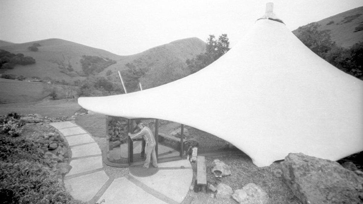 In this photo from 1980, a student named Bill Maston lived in Shell House in Poly Canyon.