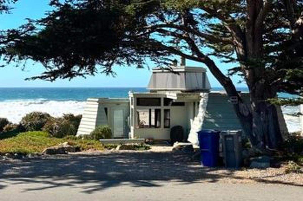 The California Coastal Commission told owners of this 1965 coastal cottage in Cambria, California, that they can tear it down and replace it with a structure that’s twice as big. The hearing, at which commissioners denied appeals against the project, happened Aug. 13, 2025, in Calabasas.