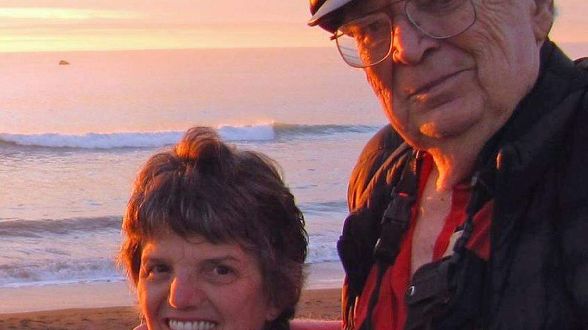 Cambrian columnist and reporter Kathe Tanner and her husband, Richard, at the beach.
