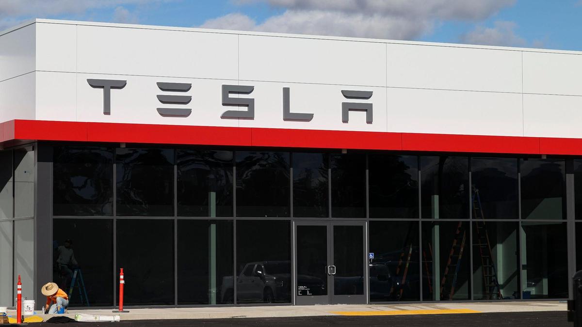 The county’s first Tesla dealership is currently under construction off Los Osos Valley Road, at 1381 Calle Joaquin. The 31,000-square-foot dealership had landscape crews working on Nov. 16, 2023.