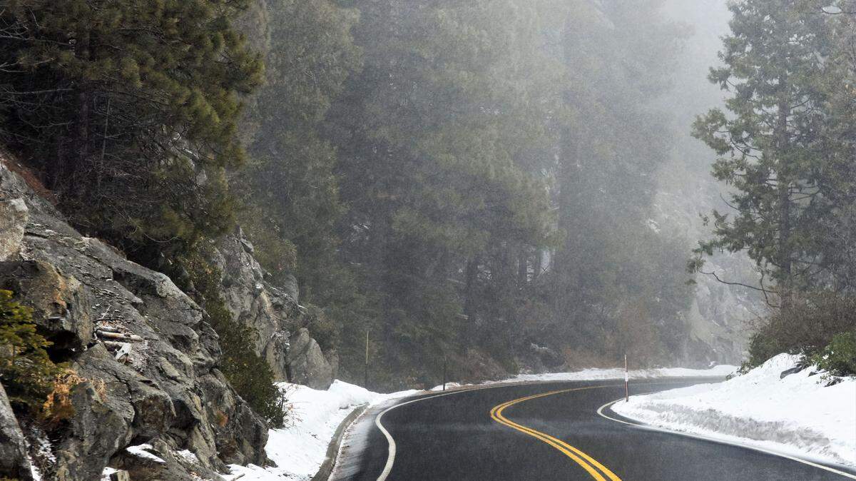 PG&E meteorologist John Lindsey took this photo of rain and snow falling on Highway 198 in Sequoia National Park.