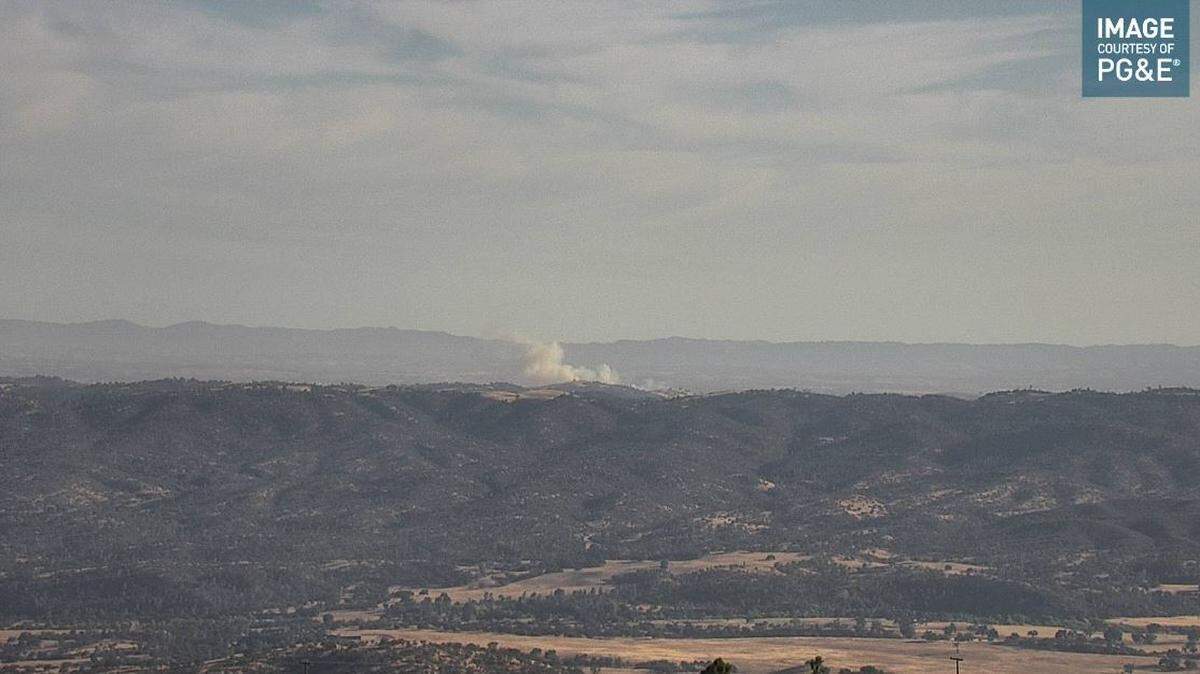 The Eagle Fire burning outside Paso Robles as seen from a PG&E Alert Wildfire camera.