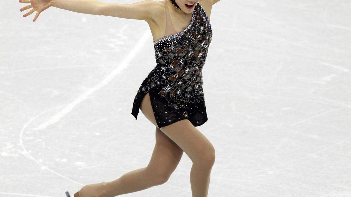 Ice dancer Kim carries weight of skating-mad South Korea