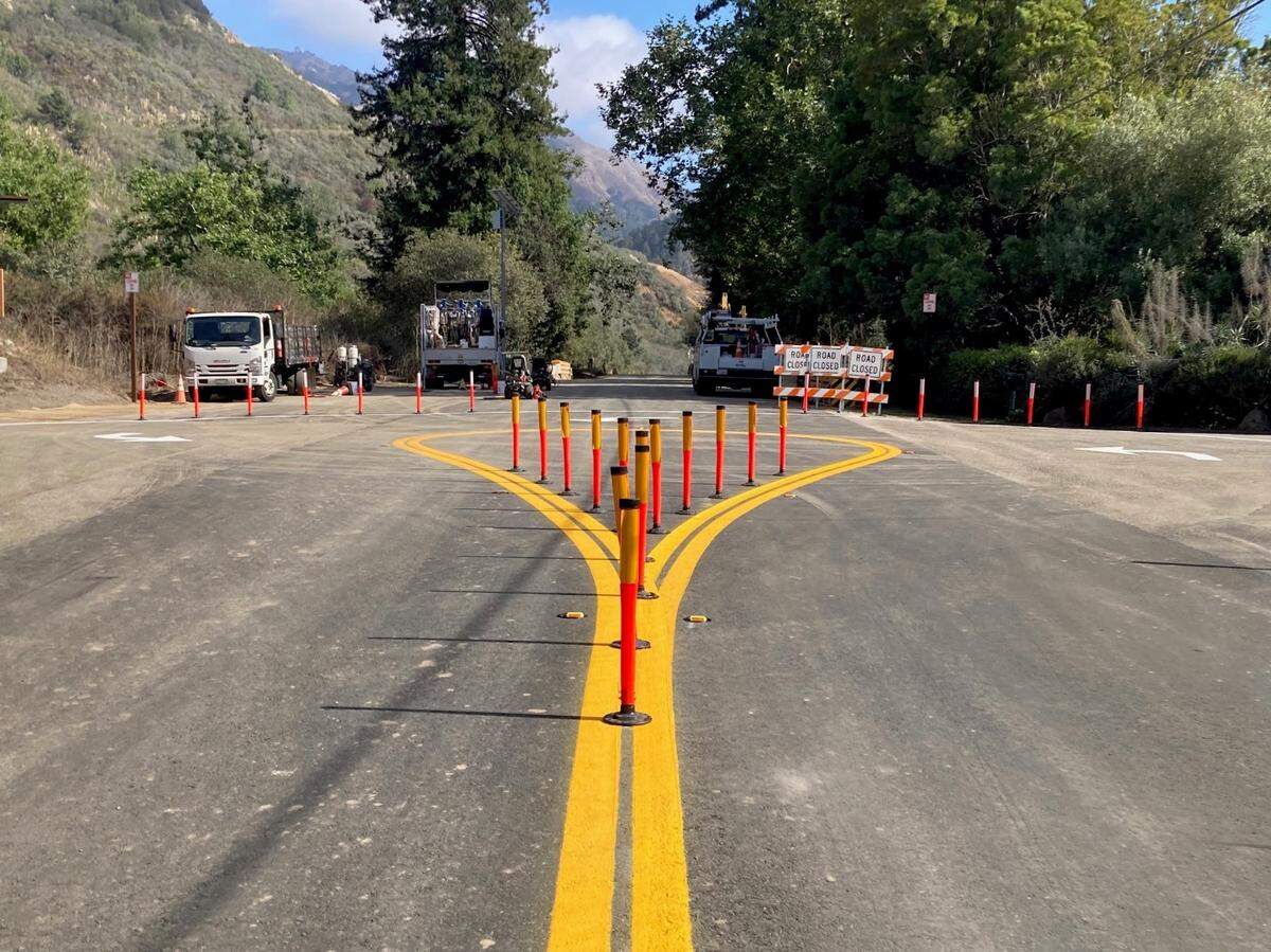 Turnaround area on Highway 1 at the north end of Paul’s Slide, about 0.6 miles south of the town of Lucia.