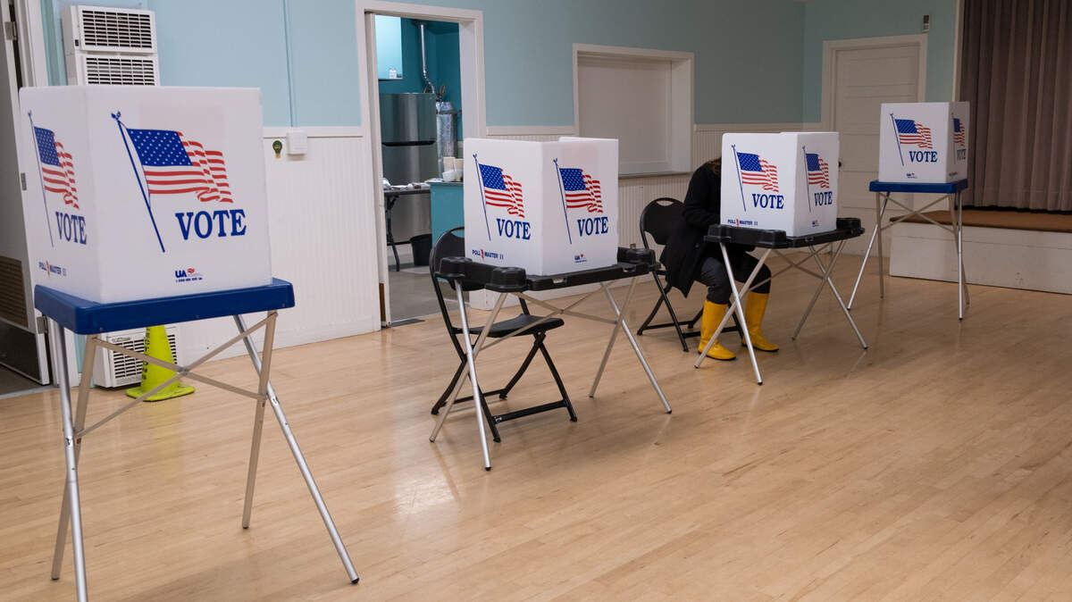 A voters casts their ballot at the polling place located at Shell Beach Veterans Hall on Nov. 8, 2022.