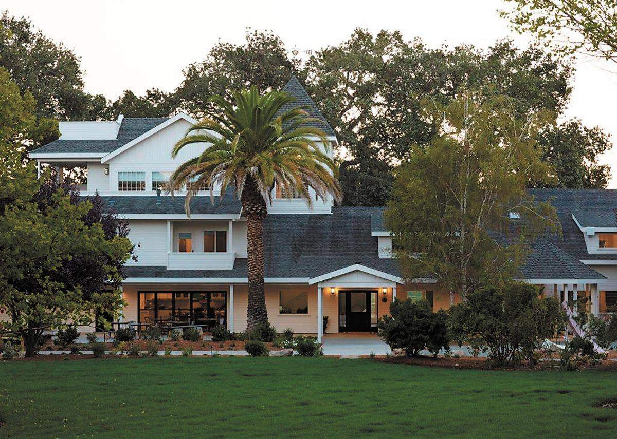 An overview of the SummerWood Inn from the front entrance.