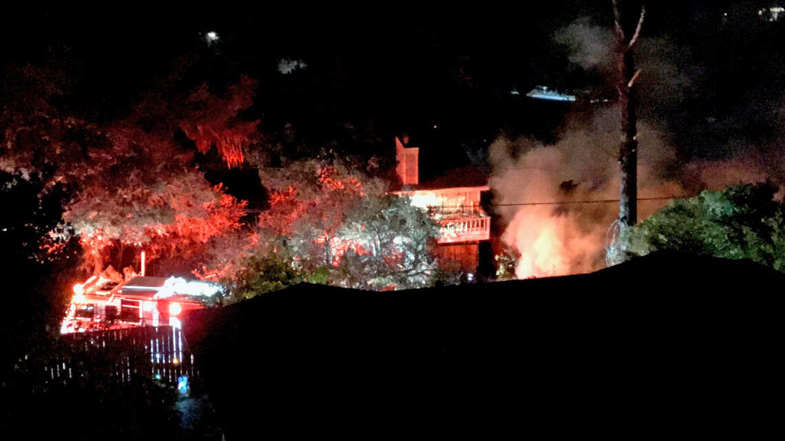 Cambria CA vehicle fire threatens homes on Ardath Drive | San Luis ...