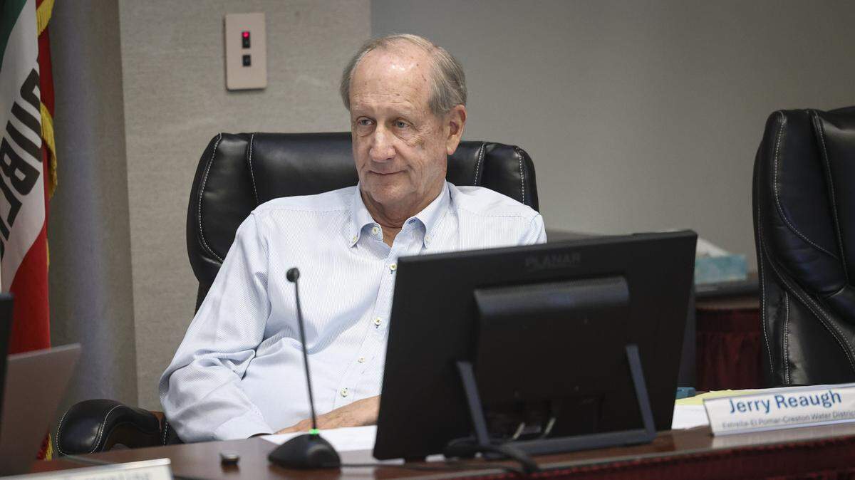 Jerry Reaugh listens to public comment at Paso Robles Area Groundwater Authority Board meeting on August 1, 2025.